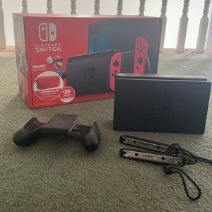 Nintendo Switch Mario & Bowser Edition